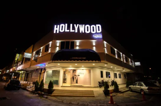 Hollywood Hotel Отели рядом с достопримечательностью «Elightened Heart Buddhist»