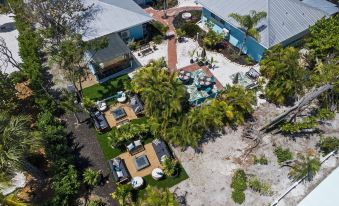 The Palmview and Sandpiper Inns