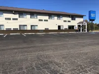 AmeriVu Inn Hotels in Lake