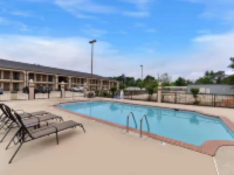 Mockingbird Inn & Suites Hotel di Monroe County