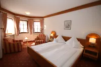 Hotel-Restaurant Hirsch Hotels in Berghaupten