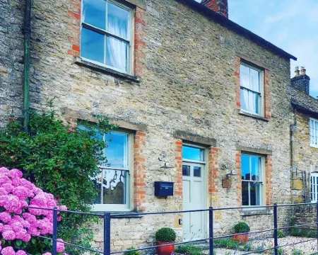 Rathbone Cottage Hotels in Stow-on-the-Wold
