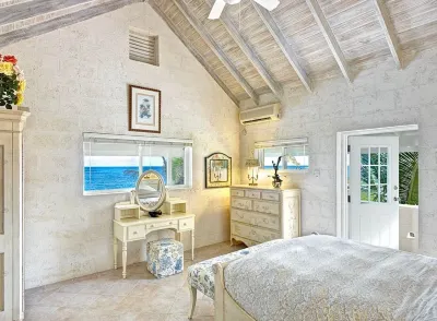Ocean Mist Villa 4Bd by ZenBreak Hotels near Beach Of Forgotten Tears