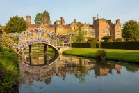 Great Fosters - Near Windsor Hotell i 