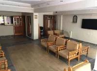 Otel Yalta Hotels in Tophane Mahallesi