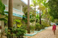 Legends Beach Resort - 3-Star