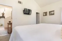 North Bay Mountains Cabins Hotels in Crestline