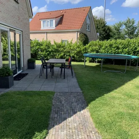 Lovely Bungalow With Garden