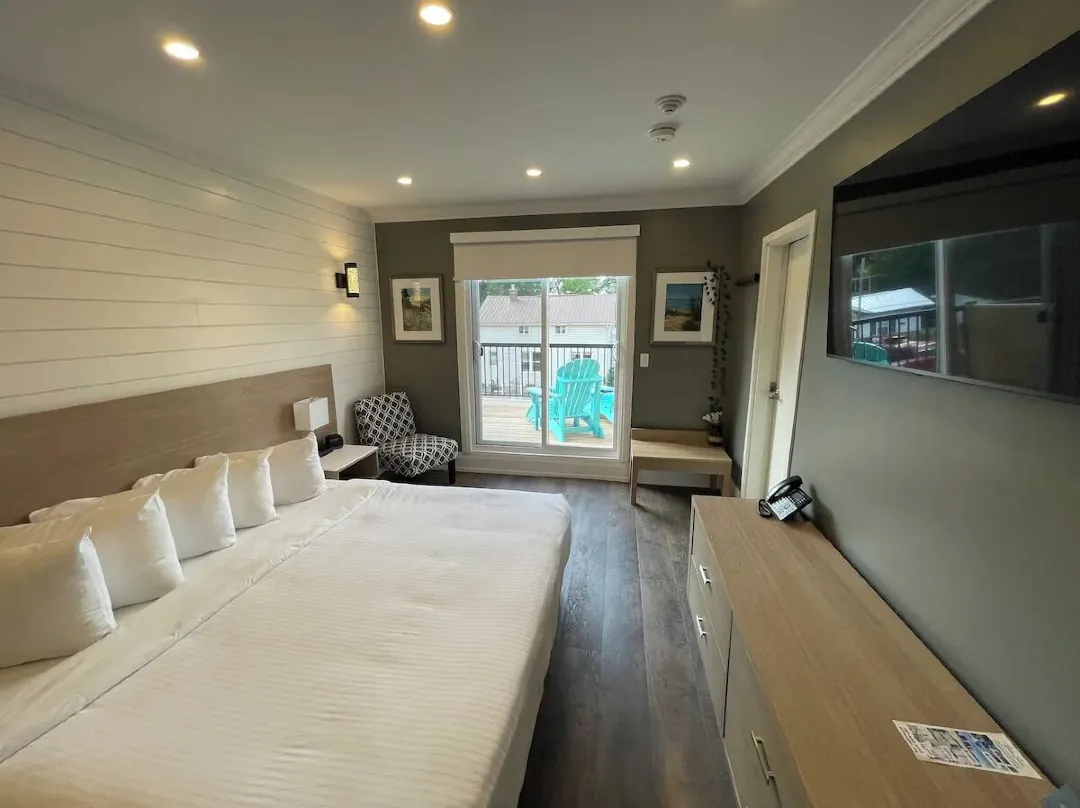 Coastal Suites - Grand Bend