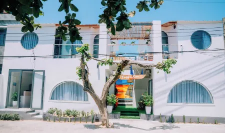 Thuyen Xua Homestay Phu Quy Island Отели рядом с достопримечательностью «Đền Thờ Công Chúa Bàn Tranh»