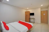 Hotel Santeria Inn, Best Luxurious Hotel AC Rooms in Surat