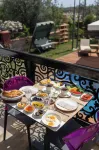 CUNDA EYE - breakfast