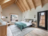 Black Forest Cabins Hotels in Lunenburg County