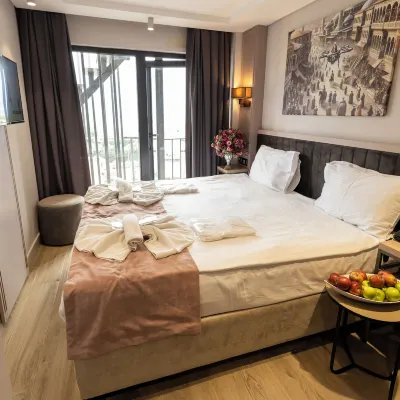 DIAMOND CITY HOTEL Yenikapı Hôtels à proximité de : Métro Yenikapi