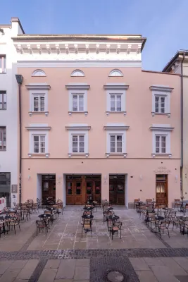 Hotel Kühbacher Hotel dekat Residenzplatz