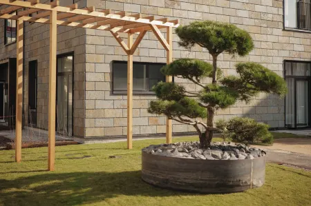 Clover House by Daniel&Jacob's