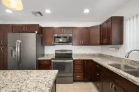 沙漠綠洲度假屋 泳池 水療 小屋