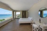 Belussi Beach Hotel & Suites
