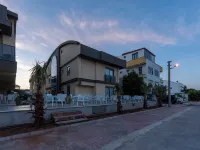 Lara Beach Homes Hotels near Seven Beach