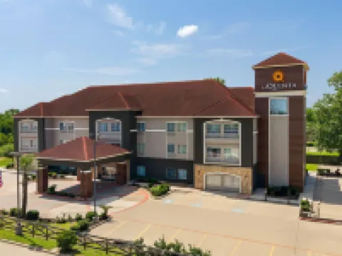 La Quinta Inn & Suites by Wyndham-Brookshire-West Katy Hotels in Waller County