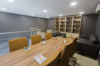 簽名處的阿克拉豪華公寓