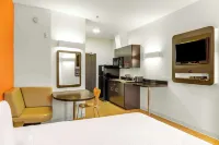 Motel 6 Swift Current, SK