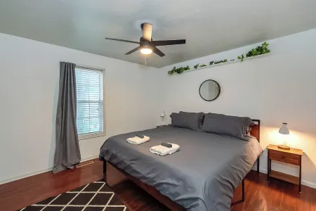 KY Family Comfort Stay Отели в г. Джорджтаун (Кентукки)