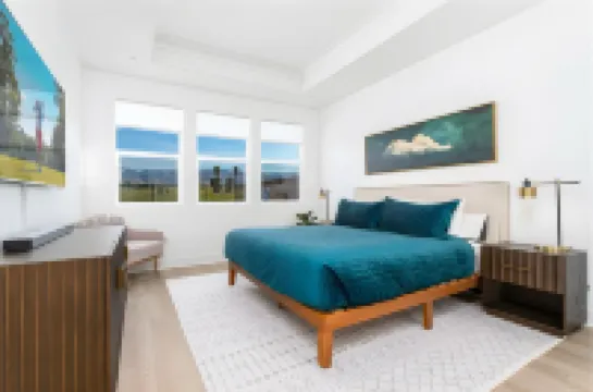 Serene Poolside Retreat, Sunset View & Patio Life