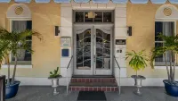 Nine20 Collins Apartments by Lowkl Hotel in zona Lummus Park Beach