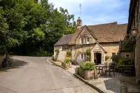 The White Hart Ford Hotels in Castle Combe
