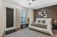 Luxury Downtown Townhouse w/ Game Room and Gated Lot