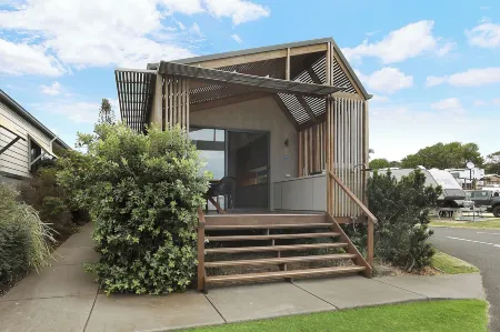 Reflections Shaws Bay - Holiday Park Отели рядом с Аэропорт Байрон Гейтуэй