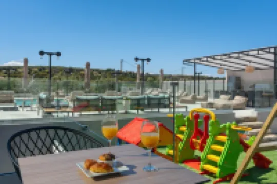 Luxurious Villa Mare - with 150m Pool