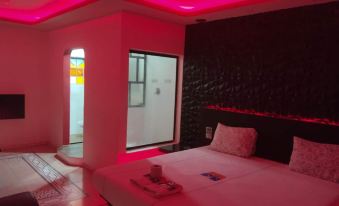 AUTO HOTEL CONSTELACION