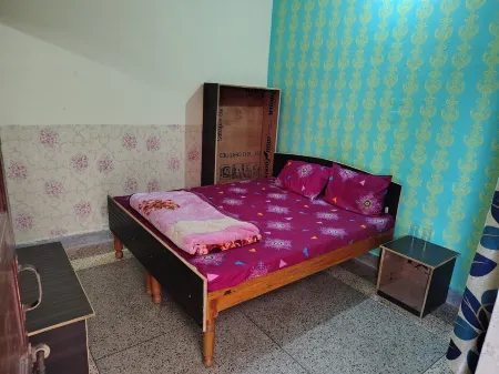 Hotel Gauri Shankar & Restaurant Отели в г. Чхатанга