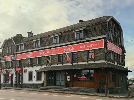 Hôtel Francorchamps Pitlane Lodge Отели в г. La Gleize