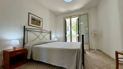 App Lungolago 3 Places Near the Beach