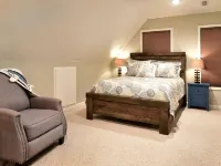 Swift Island Sunsets: Lakefront, Cozy, Sleeps 8 Hotels in Stanly County