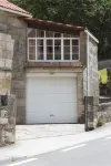 House 800 m from the historic center of the Ria Muros with garage