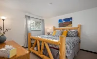 2BR/2BA Meadow Ridge Condo Getaway Các khách sạn gần Sombrero Stables at Snow Mountain Ranch