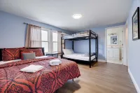 Huge Getaway Home with Gameroom, Arcades, Firepit Hotels in Coolbaugh Township