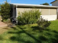 57 Bashford St Driftwood Cottage Hotels near Thirsty Point lookout