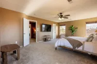 Spacious 4-bedroom house in phenomenal Rio Rancho with WiFi, AC