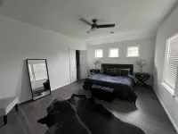 Relax, and Reset: Cozy 4 bedroom & 3 full baths with WiFi, AC in enjoyable Katy