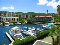 Stunning Beachfront Luxury Condo in Sapphire Beach Resort, St. Thomas W/D WiFi