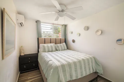 Across from Beach, ocean view, pool, parking, cold AC