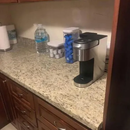 Cozy condo 2 minutes from the beach at a tennis resort gated community
