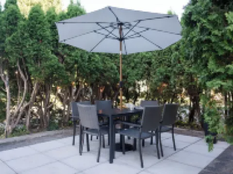 Gorgeous renovated-5 min to Main St-BBQ-Firepit-Free Sandbanks pass-Pac Man game Hotels in Picton