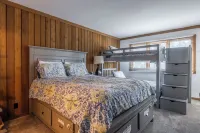 REMODELED 2 BED CONDO