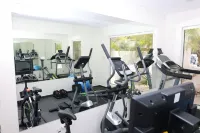 Palapa Suite # 5, walk to Eagle Beach